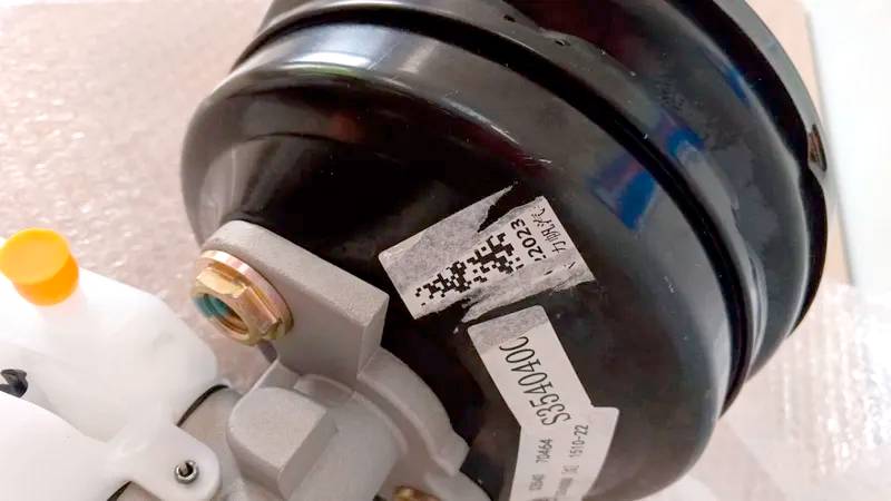 Усилитель вакуумный в сборе с тормозным цилиндром S3540000